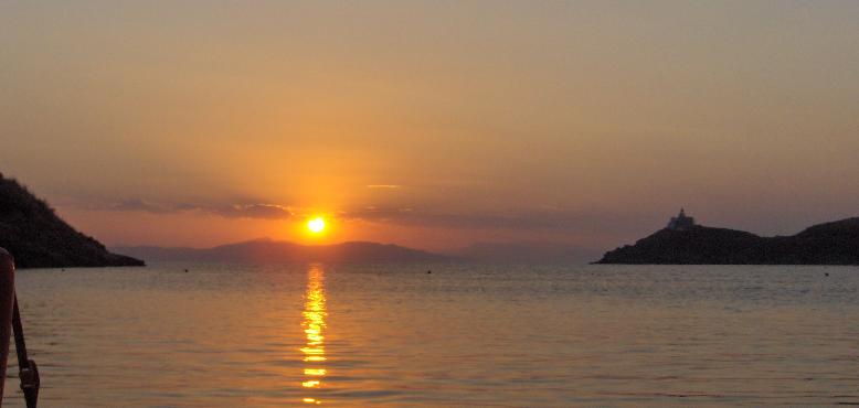 ΦΑΡΟΣ ΑΓΙΟΥ ΝΙΚΟΛΑΟΥ ΚΕΑΣ